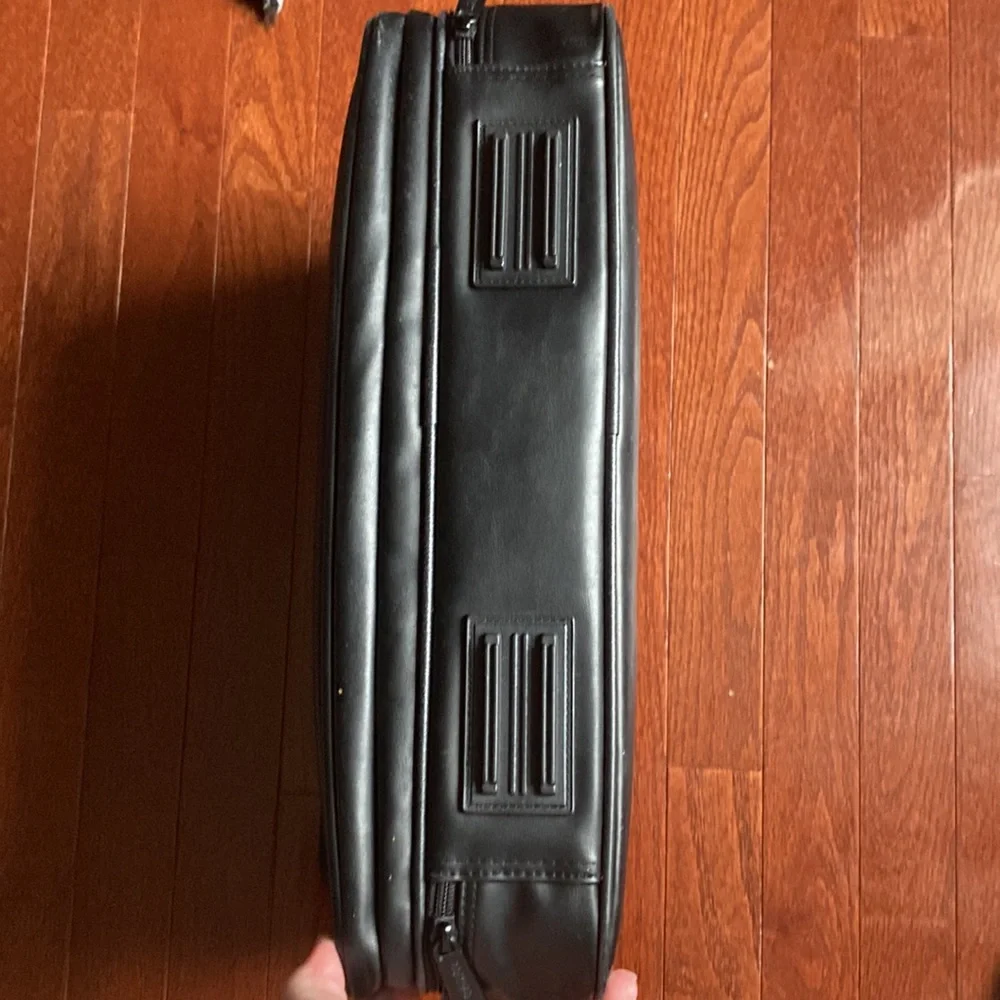 Black Leather Compaq Laptop/Briefcase Bag with Shoulder Strap